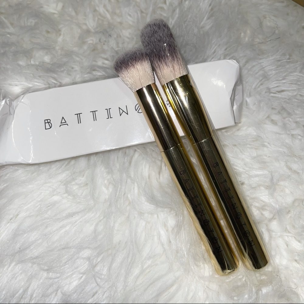 Battington lashes powder and contour brushes